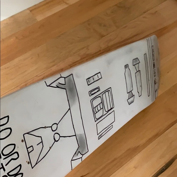 Custom R2D2 skateboard - Picture 5 of 5